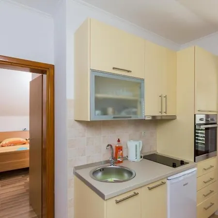 Memunic - One Bedroom With Garden View Apartamento *